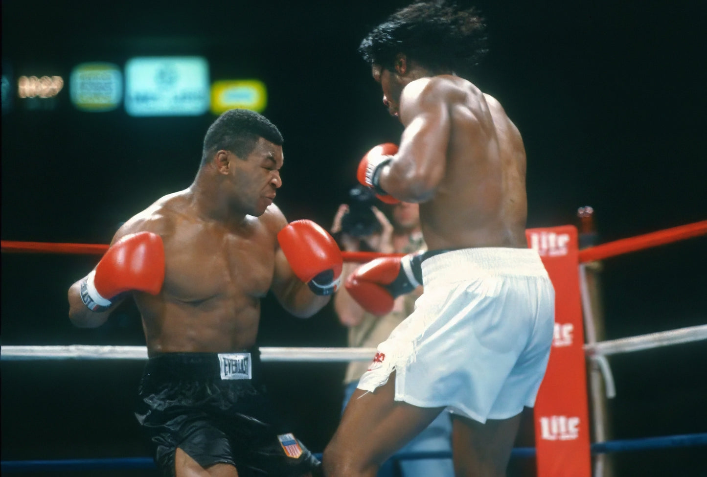 Mike Tyson vs. Mitch Green: Legendärer Boxkampf 1986, Leinwanddruck, 61 x 45,7 cm